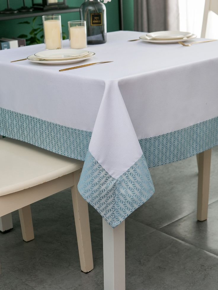 Polyester Tablecloths for Easy Care